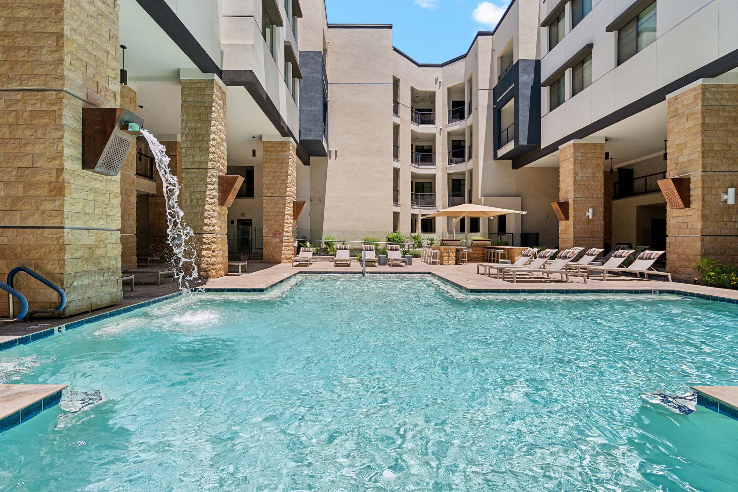 Scottsdale Grand photo 5